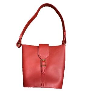 EUC Portland Leather Co. Polly Bucket Bag In Berry Good Key Clips Magnetic Snap